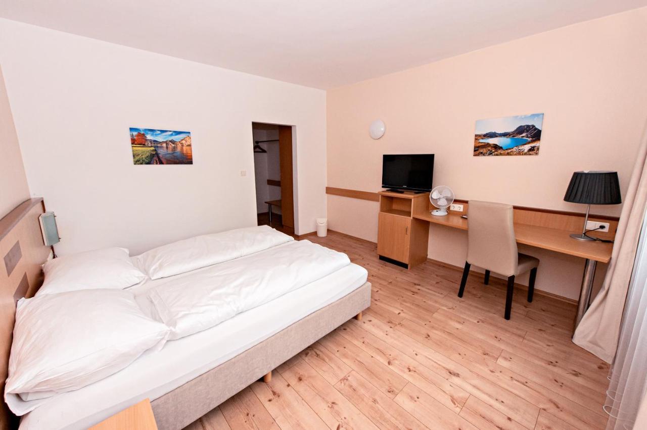Hotel Wiental Pressbaum Exteriér fotografie